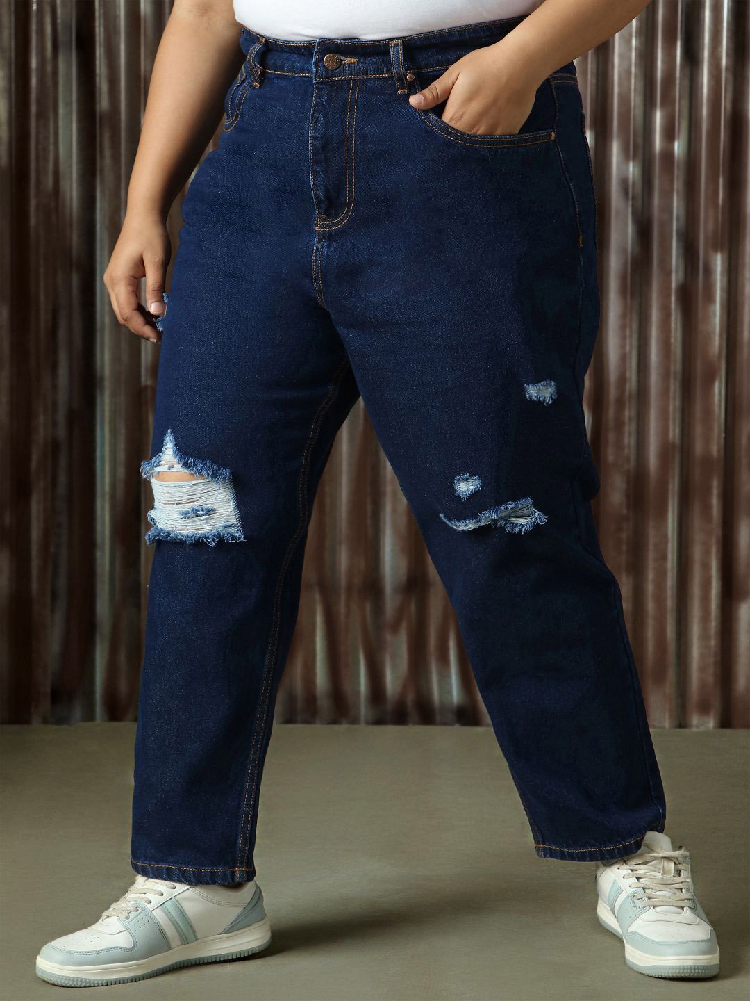 

Freeform by High Star Women Plus Size Comfort Mom Fit High-Rise Mildly Distressed Jeans, Blue
