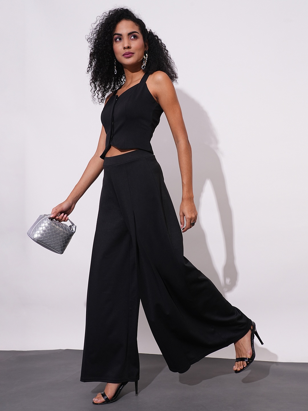 

Globus Mid-Rise Relaxed Fit Casual Flared Wide Leg Casual Treggings, Black
