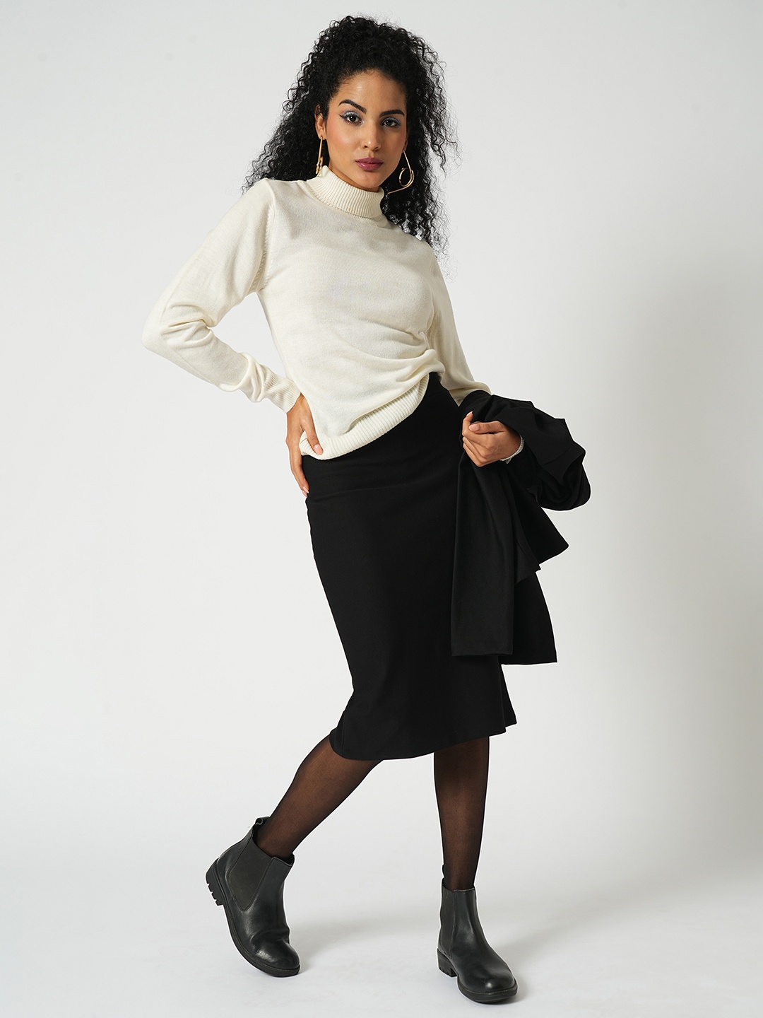 

Globus Stretchable High-Rise Back Slit Midi Workwear Pencil Skirt, Black