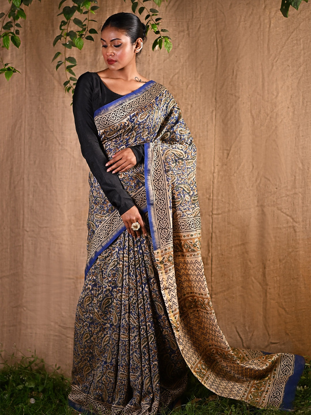 

Unnati Silks Floral Zari Silk Cotton Handloom Chanderi Saree, Blue