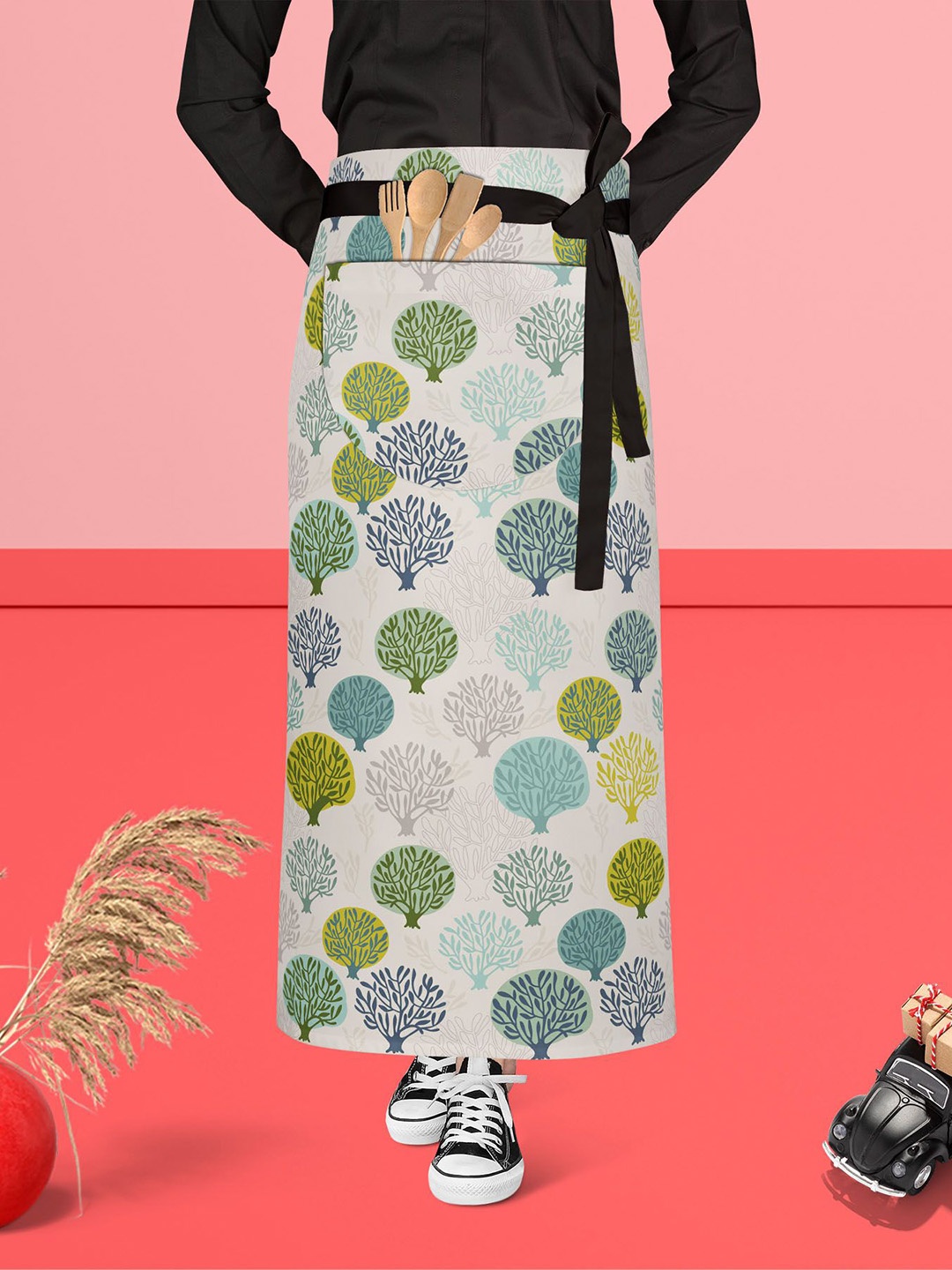

ArtzFolio Black & White Printed Cotton Waist Apron