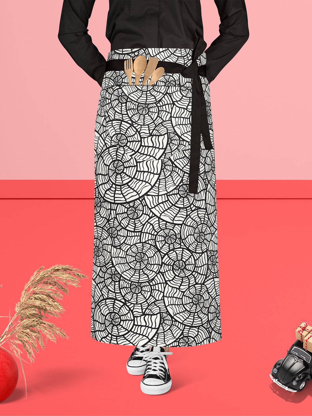 

ArtzFolio Black & White Cotton Printed Waist to Feet Apron
