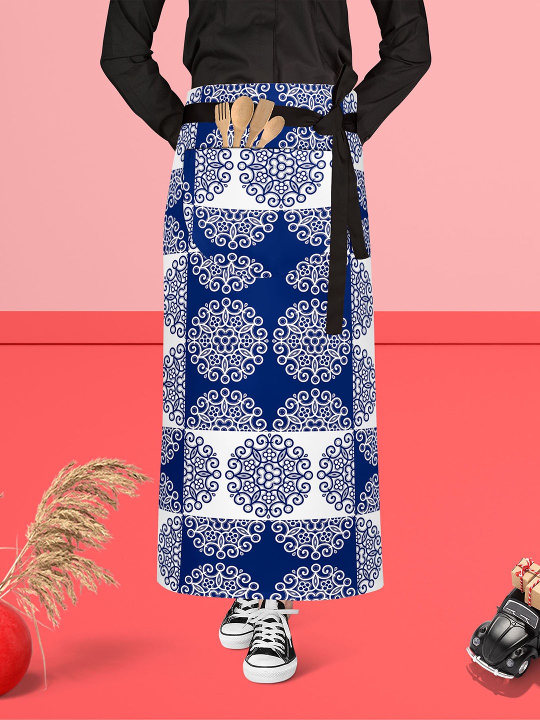 

ArtzFolio White & Blue Printed Cotton Waist Apron