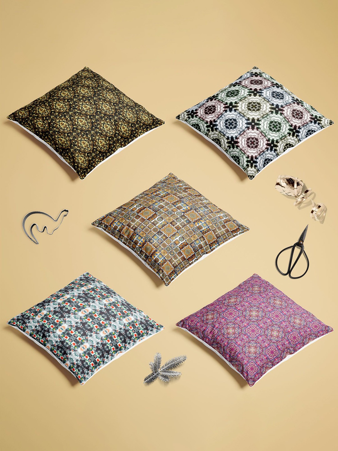 

ArtzFolio Multicoloured Set of 5 Square Cushion Covers, Multi