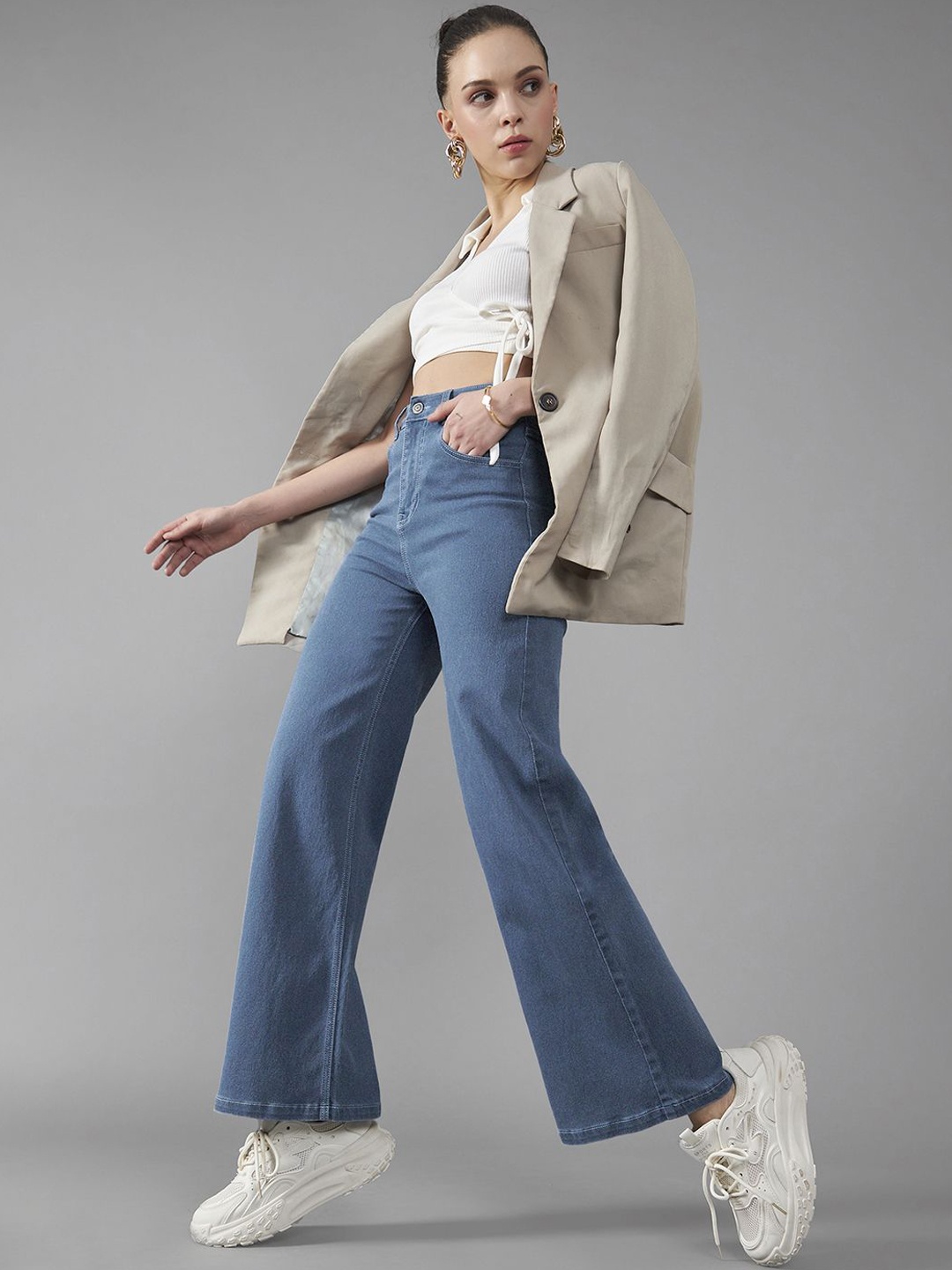 

DOLCE CRUDO Women Wide-Leg High-Rise Regular Length Stretchable Denim Jeans, Blue