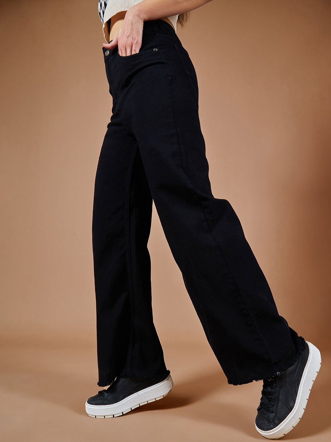 

DOLCE CRUDO Women High Rise Clean Look Regular-Length Stretchable Wide Leg Denim Jeans, Black