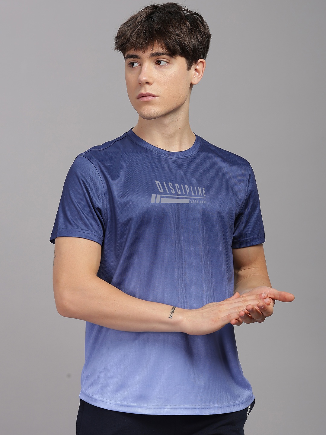 

Domin8 Men Lightweight Ultra Smooth Activewear T Shirt, Blue