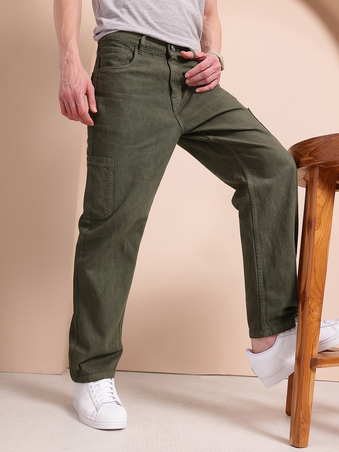 

Mast & Harbour Men Pure Cotton Straight Fit Cargo Jeans, Olive
