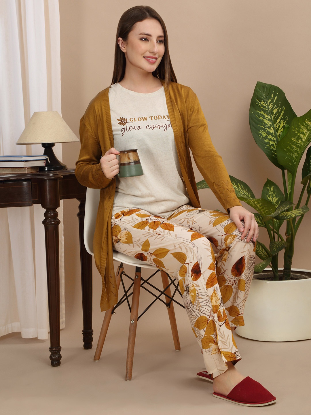 

Sweet Dreams Women Printed Night suit, White