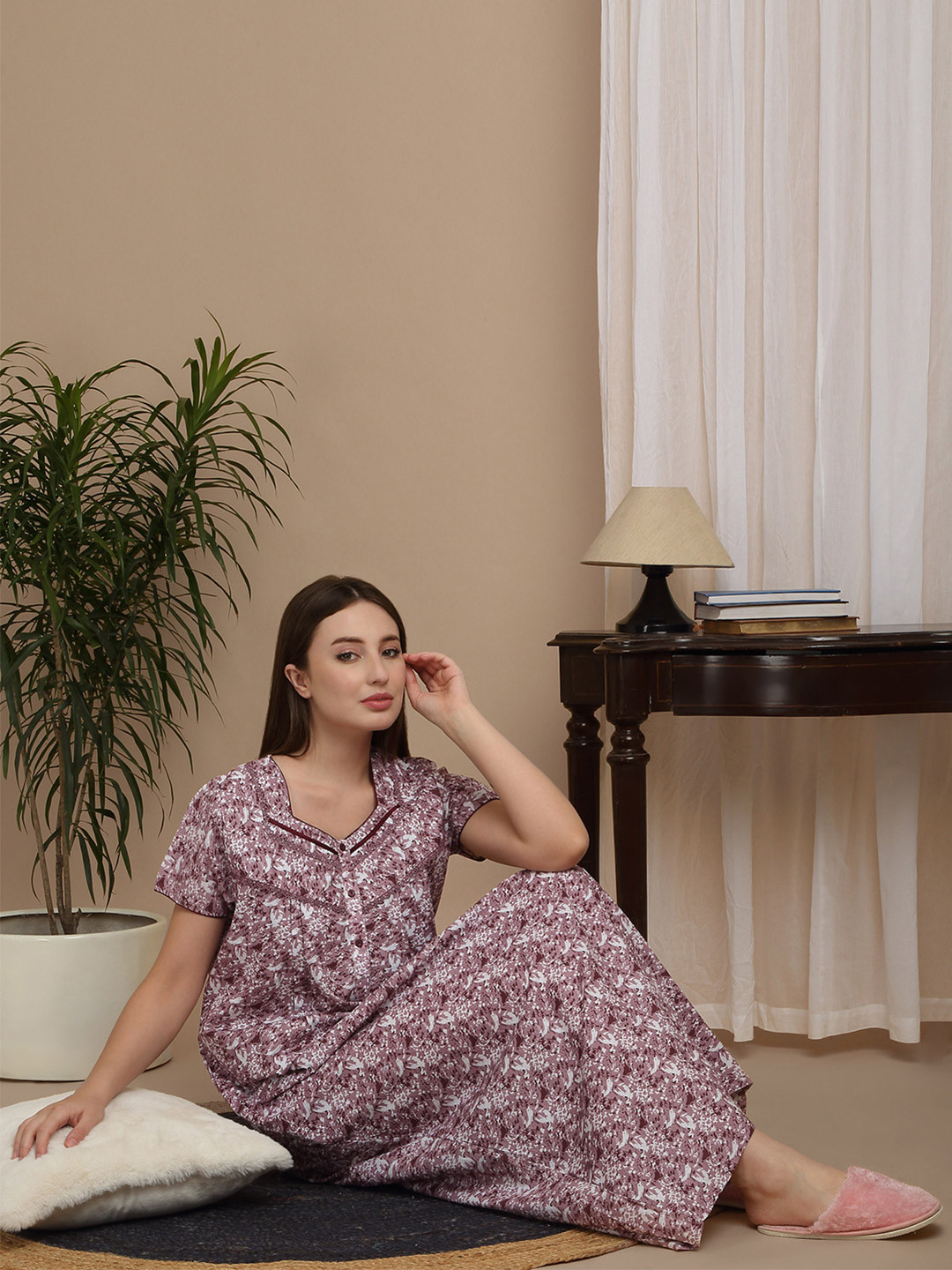 

Sweet Dreams Women Floral Printed Pure Cotton Nightdress, White