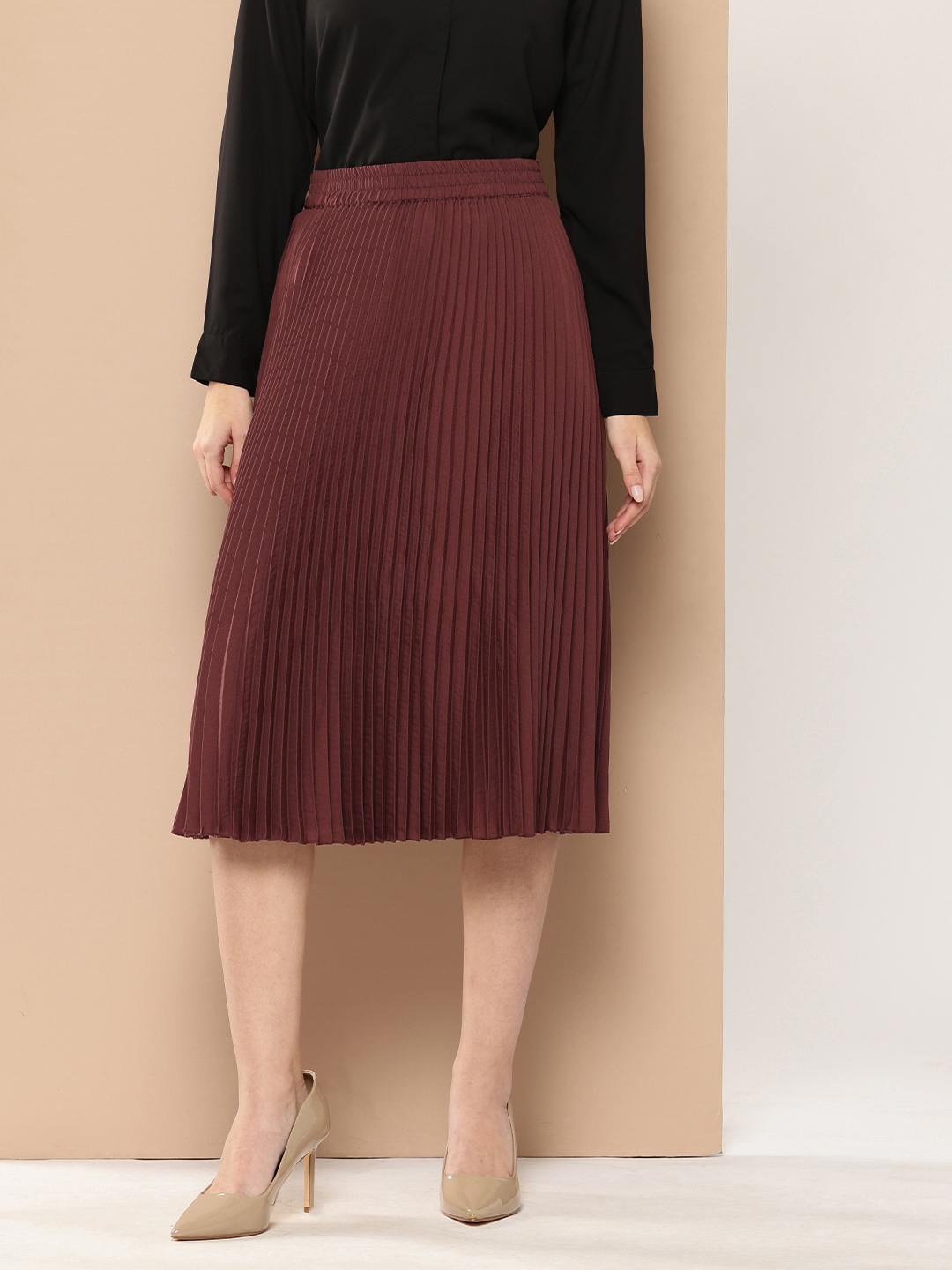 

INVICTUS Accordion Pleated Crepe Flared Skirt, Brown