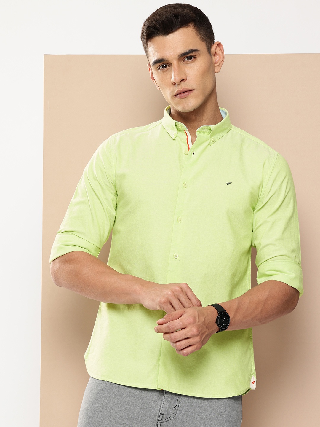 

INVICTUS Slim Fit Opaque Pure Cotton Casual Shirt, Lime green