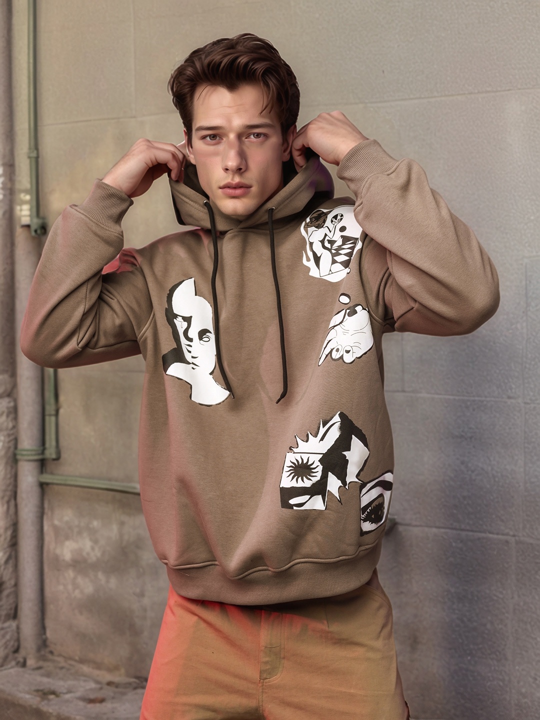 

UNRL Men Printed Hooded Sweatshirt, Taupe