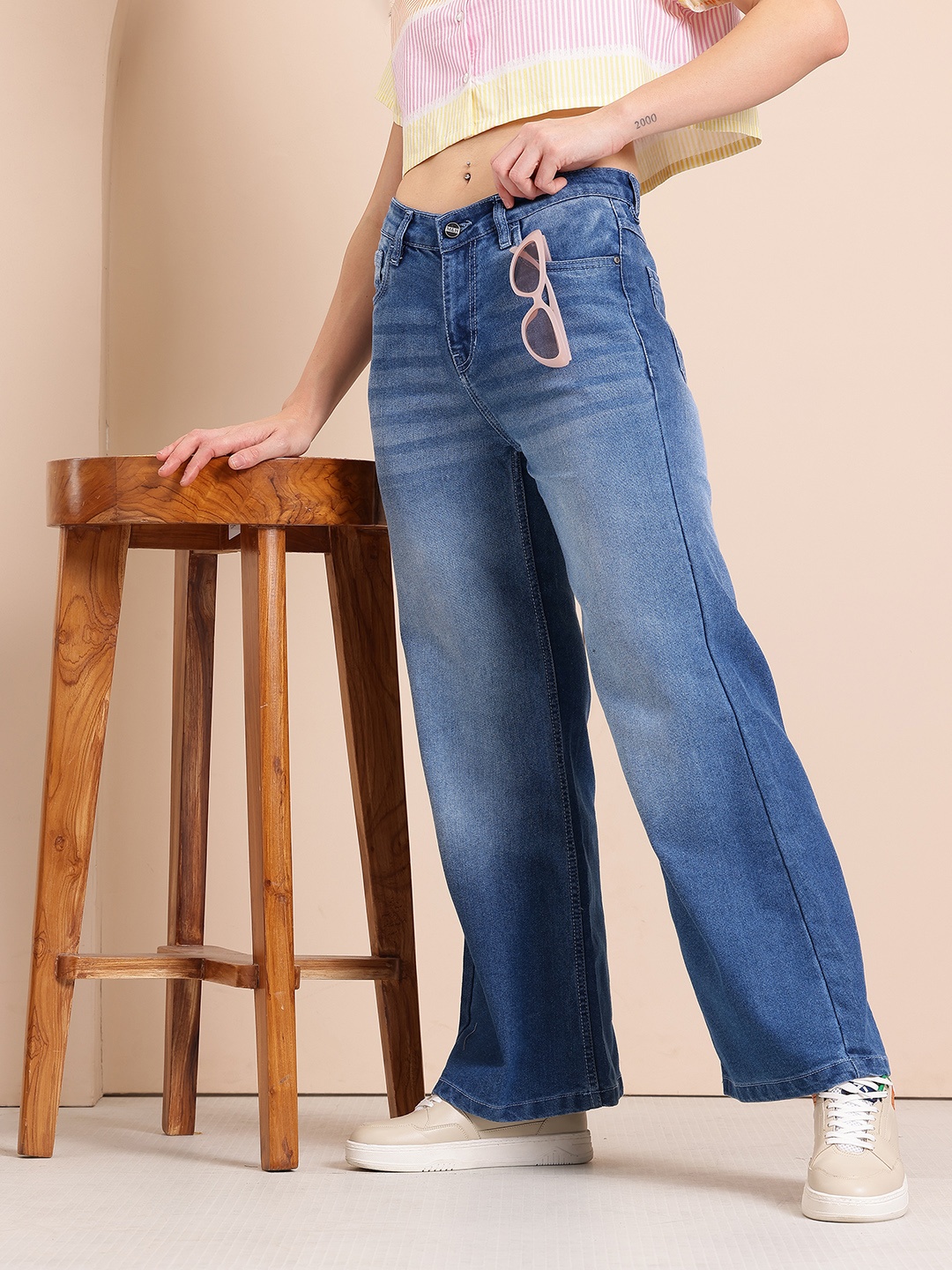 

Mast & Harbour Women Relaxed Fit Light Fade Jeans, Blue