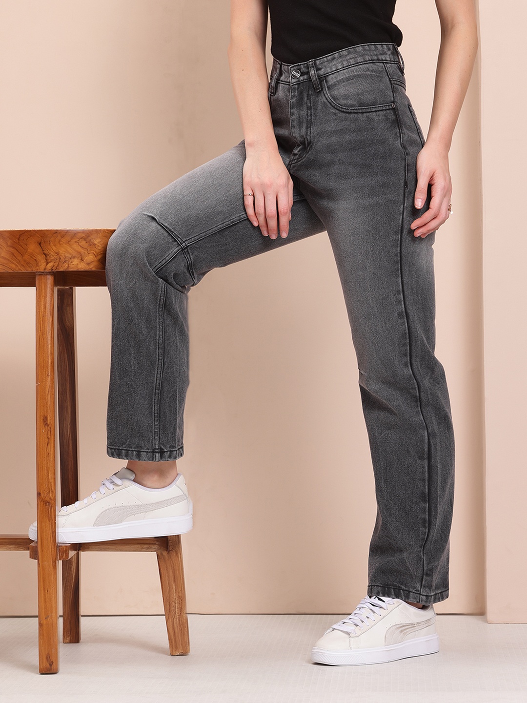 

Mast & Harbour Women Straight Fit Light Fade Stretchable Jeans, Grey