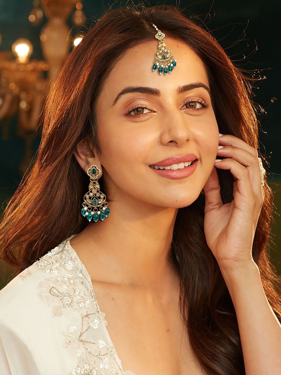 

AccessHer Gold-Plated Stone Studded & Beaded Maang Tika and Earrings