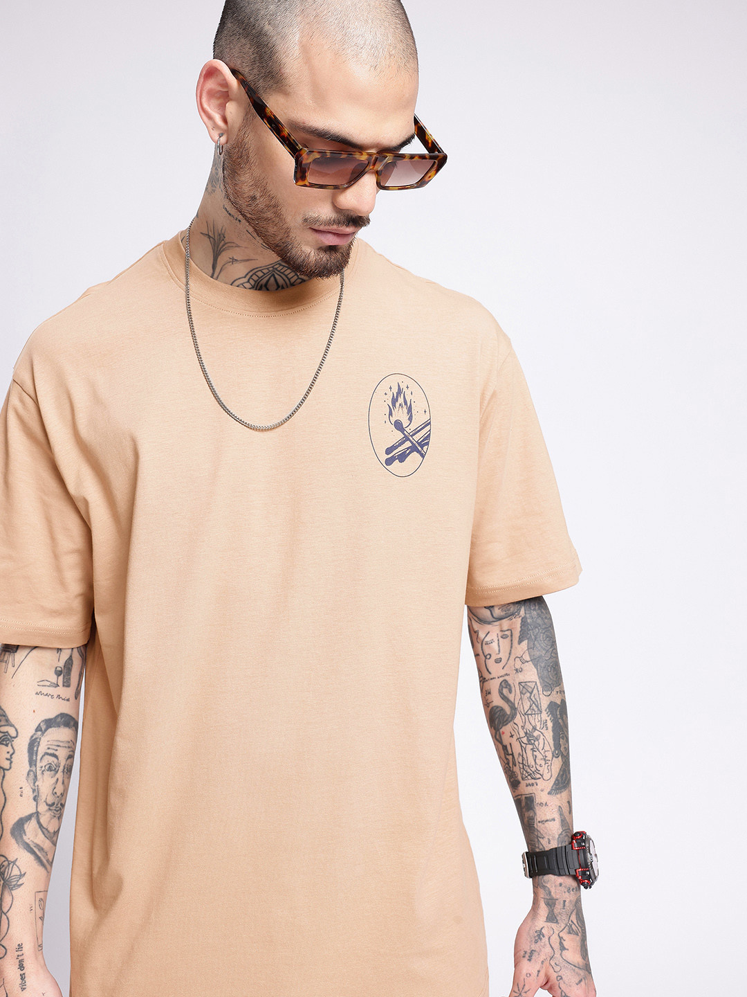 

glitchez Modern Cool Graphic Printed Relaxed Fit T-shirt, Beige