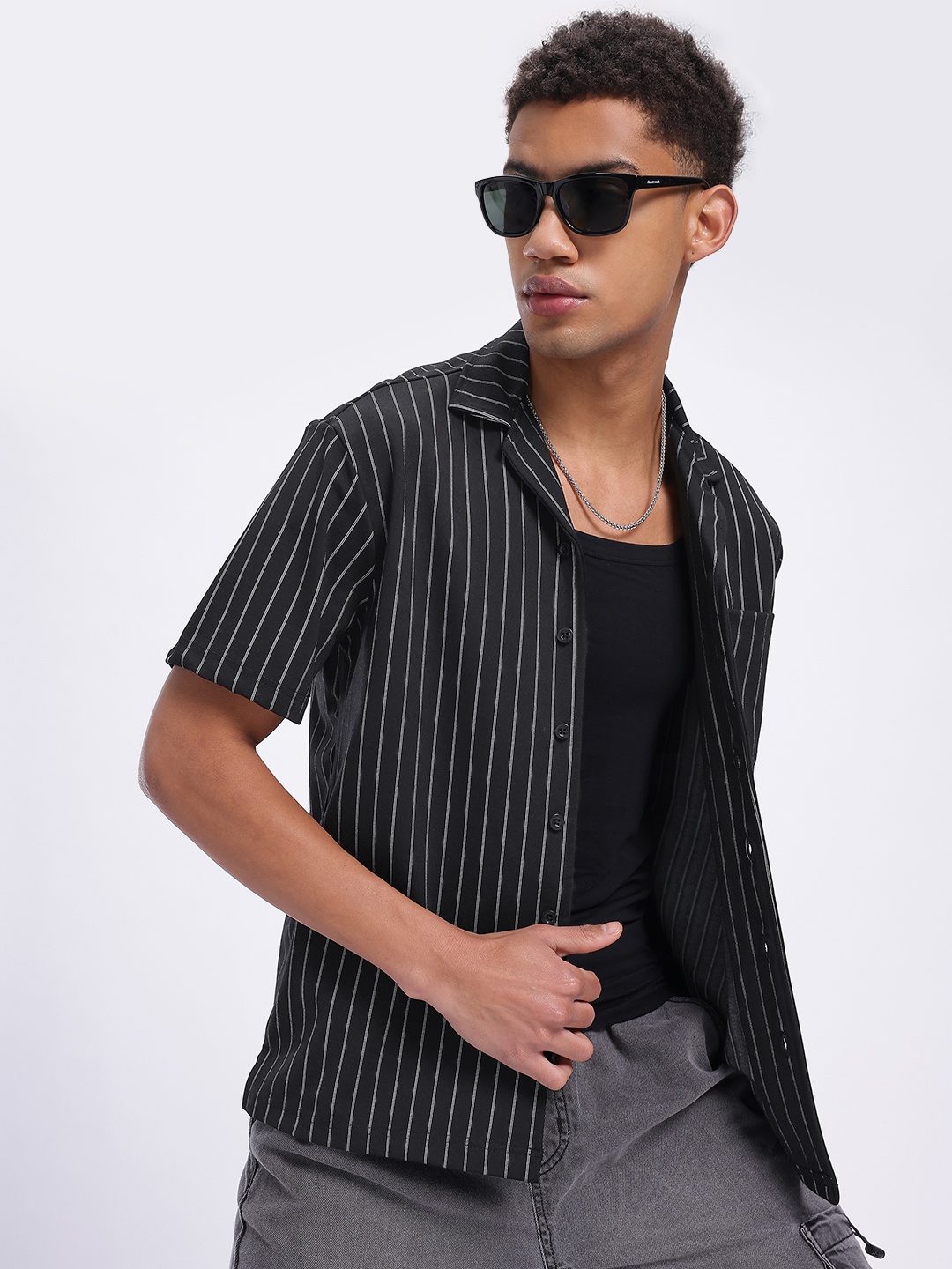 

glitchez Escape Essentials Striped Shirt, Black