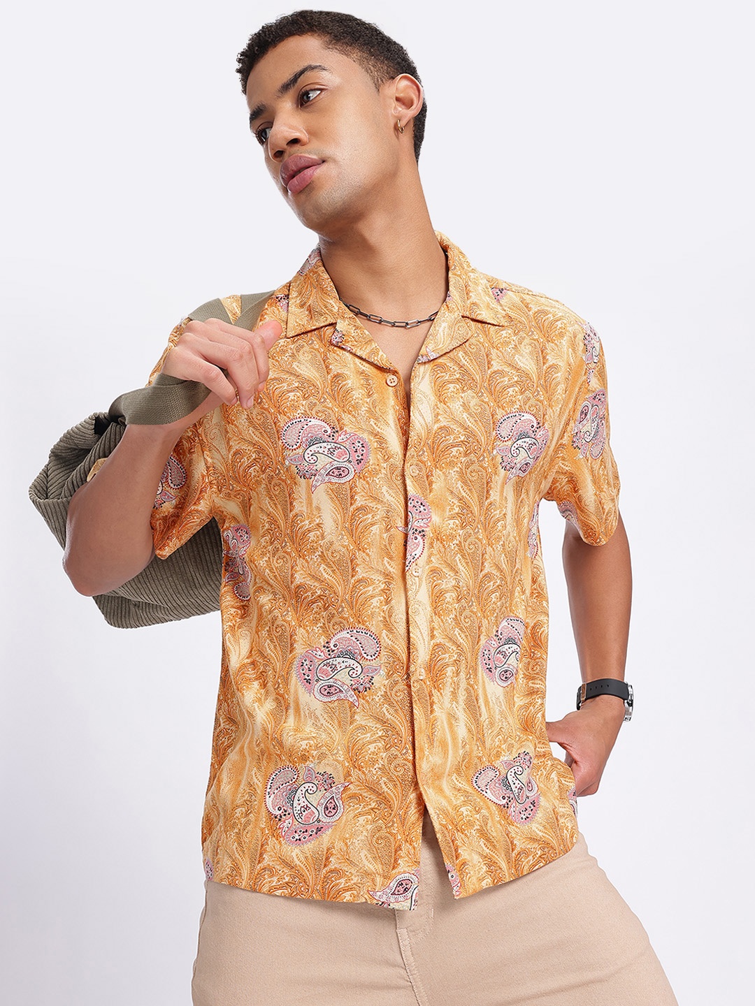 

glitchez Retro Drip Paisley Print Bowling Shirt, Mustard