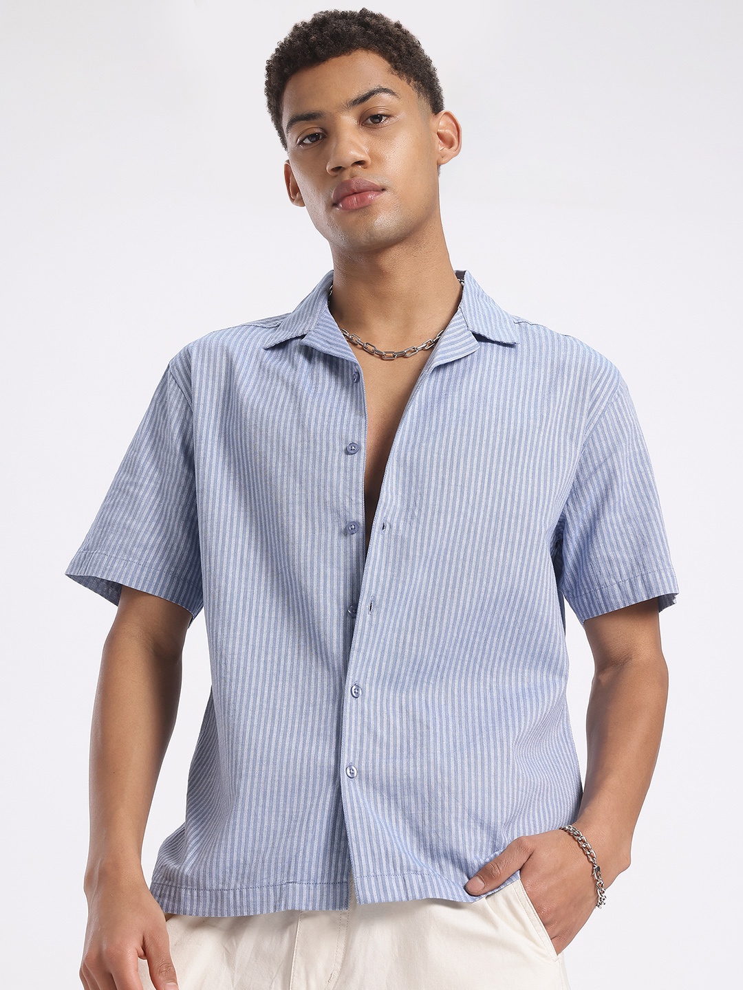 

glitchez Explicit Stripes Pure Cotton Cuban Collar Relaxed Fit Casual Shirt, Blue