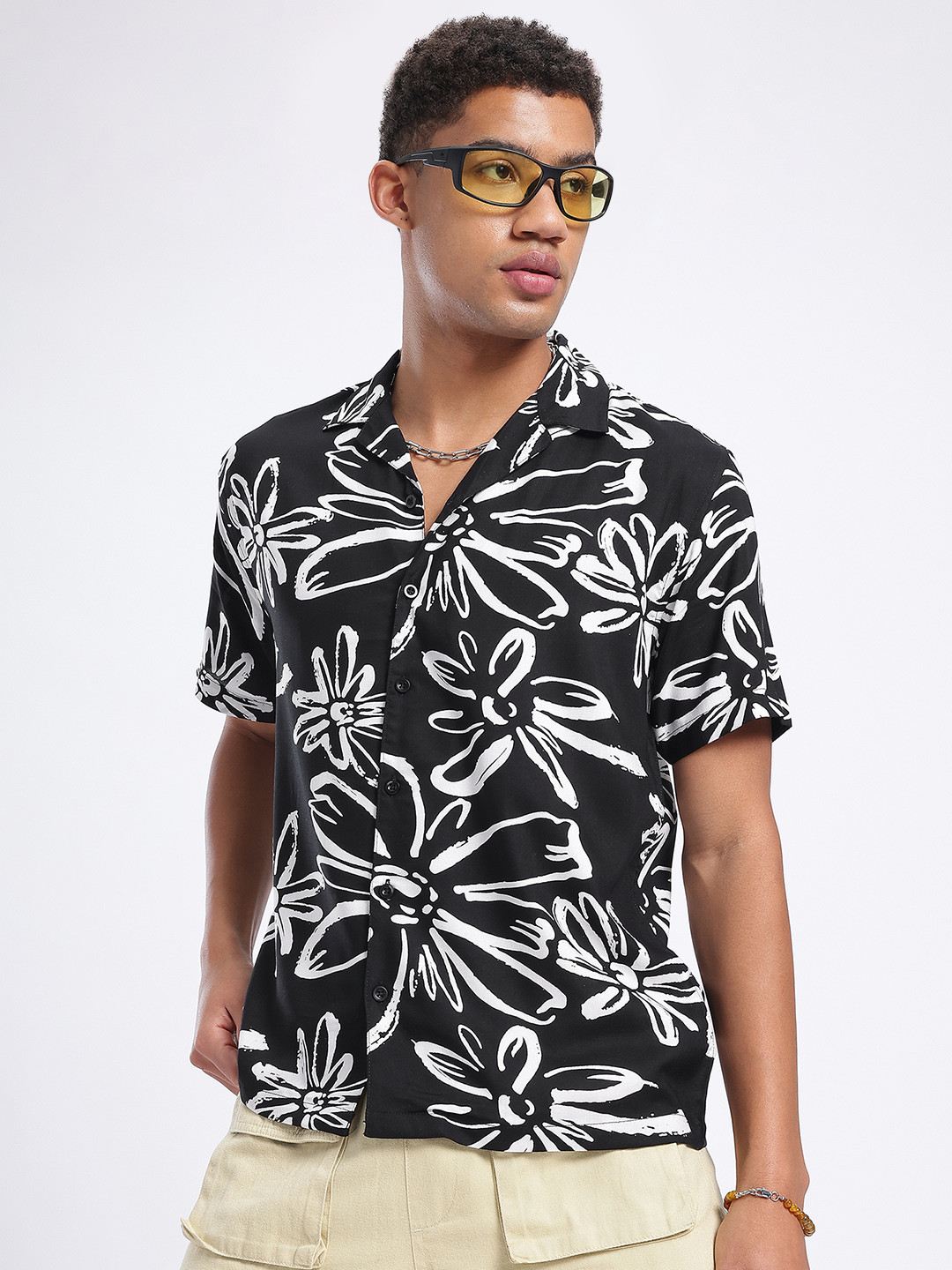 

glitchez Mono Muse Floral Print Relaxed Shirt, Black