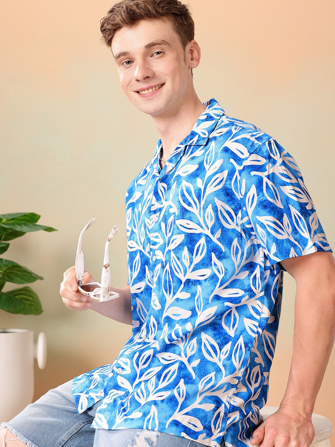 

Mast & Harbour Relaxed Fit Opaque Floral Printed Casual Shirt, Blue