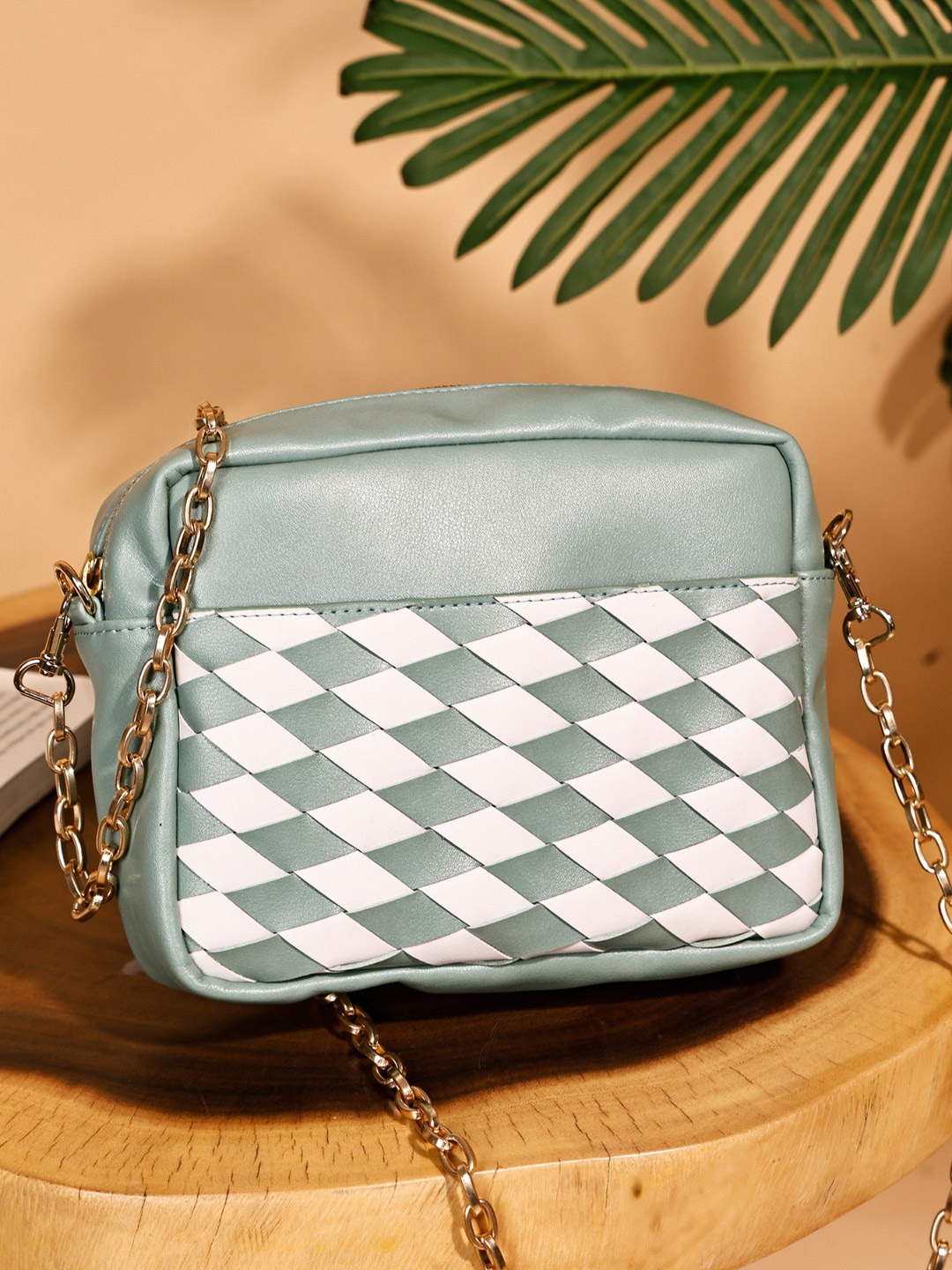

White Lily Checked PU Structured Handheld Bag with Quilted, Green