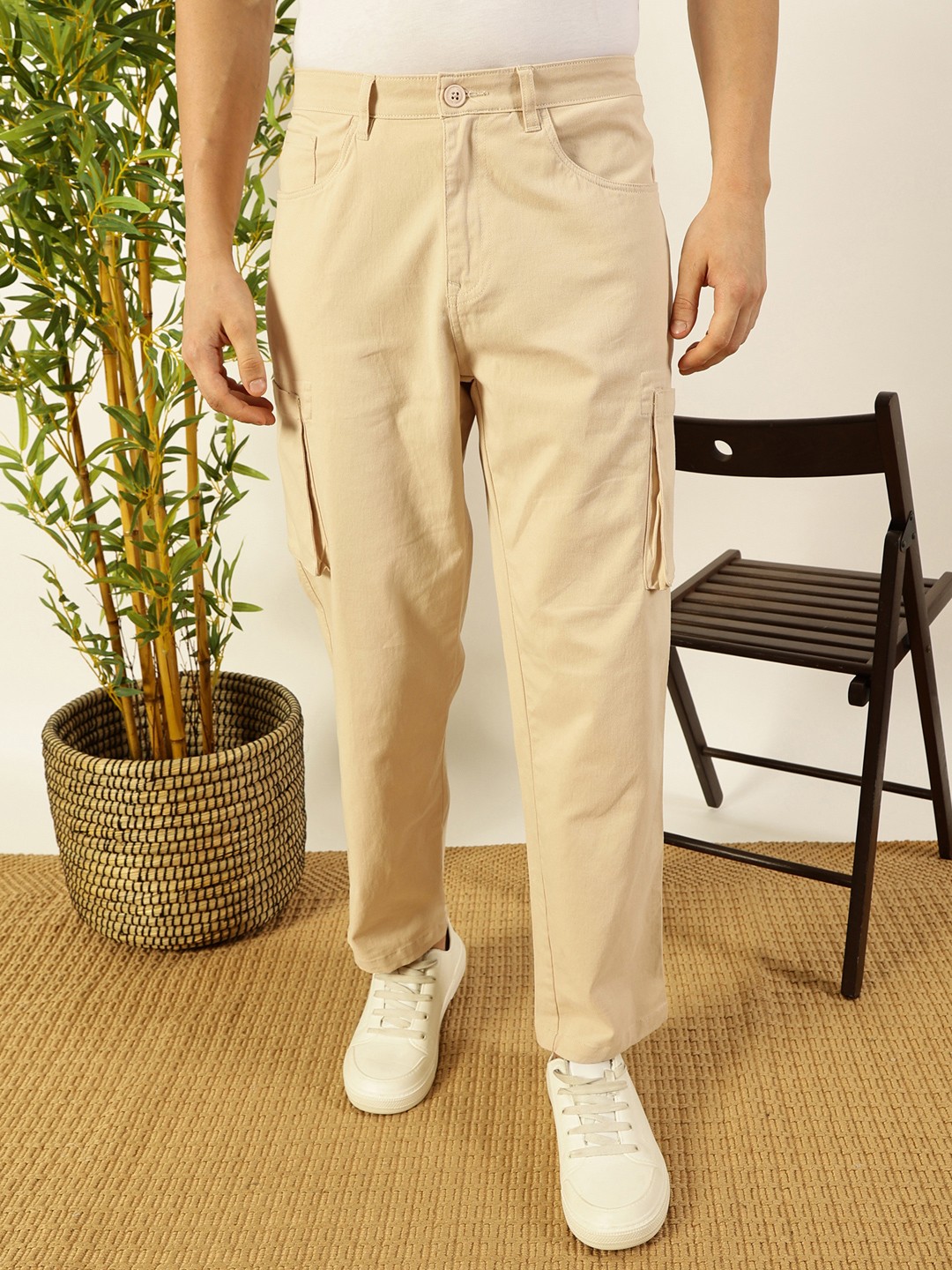

Mast & Harbour Men Mid-Rise Smart Cargos, Beige