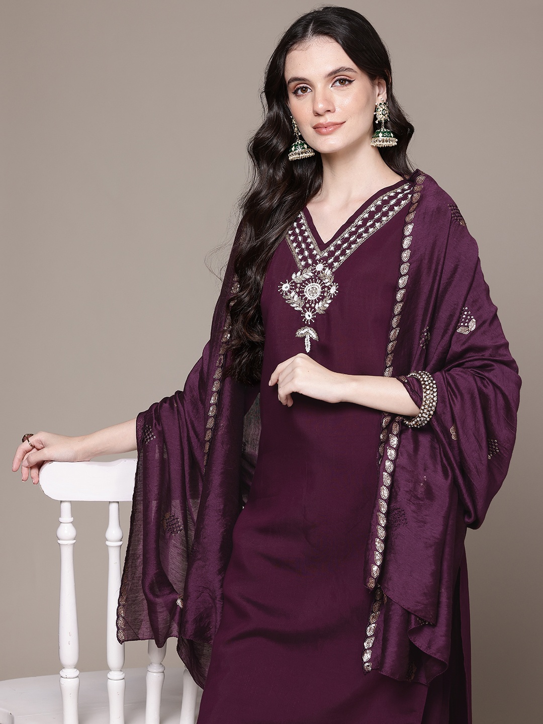 

Readiprint Fashions Ethnic Motifs Yoke Design Beads & Stones Kurta With Trousers & Dupatta, Burgundy