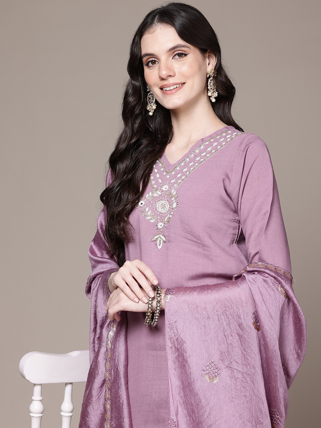 

Readiprint Ethnic Motifs Yoke Design Beads & Stones Kurta With Trousers & Dupatta, Mauve