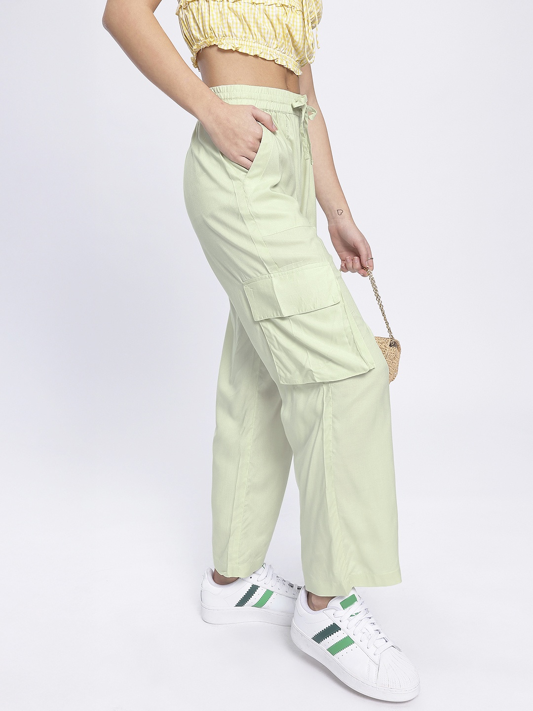 

glitchez Women Regular Fit Cargo Style Trousers, Green