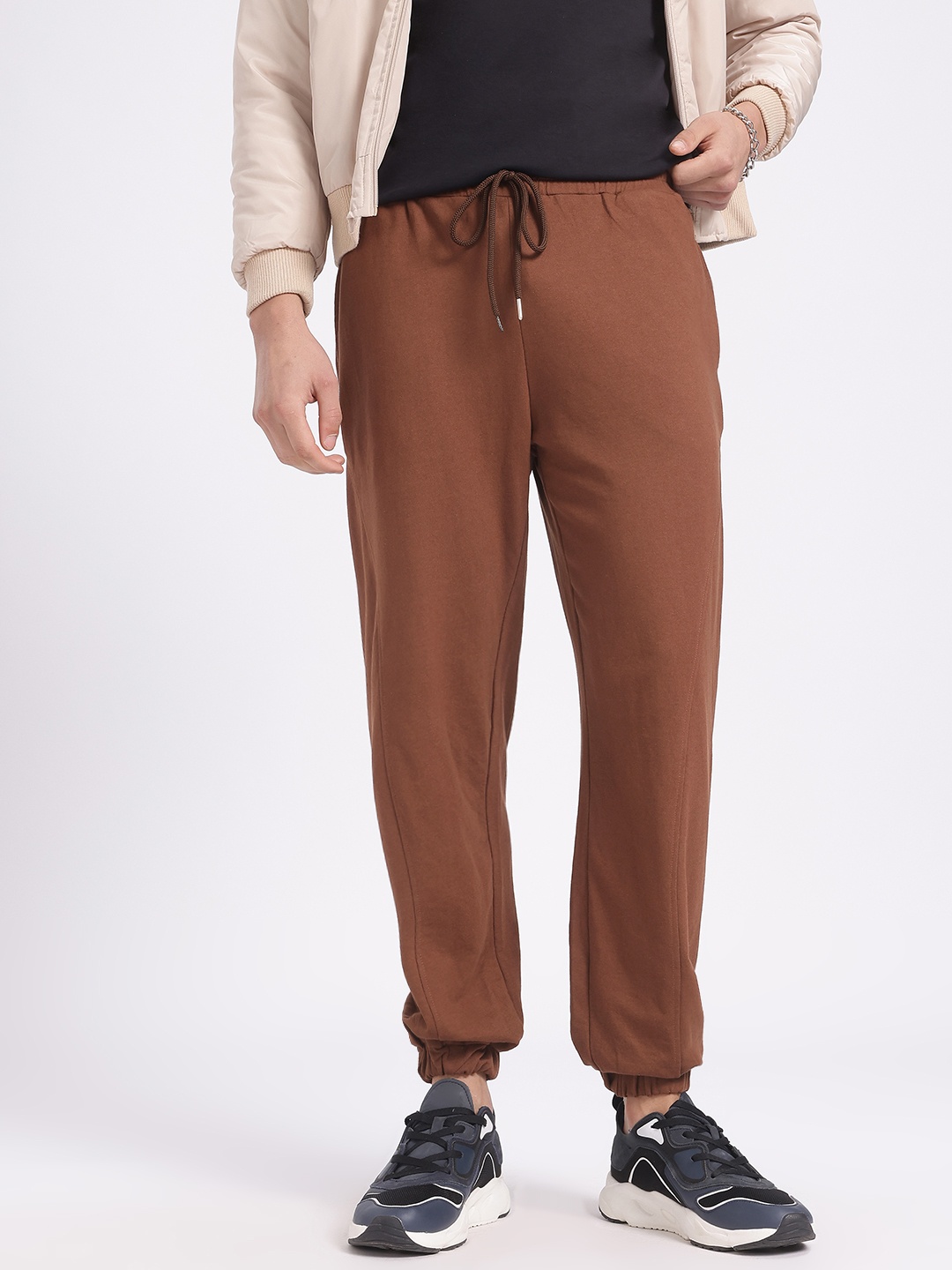 

glitchez Men Street Pulse Relaxed Fit Joggers, Brown