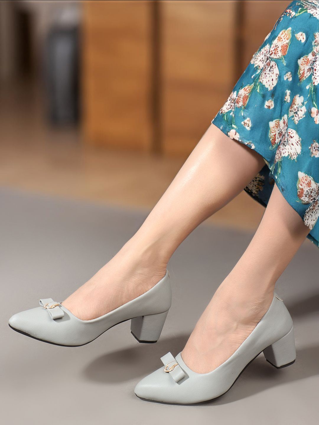 

Carlton London Women Textured Block Pumps, Grey