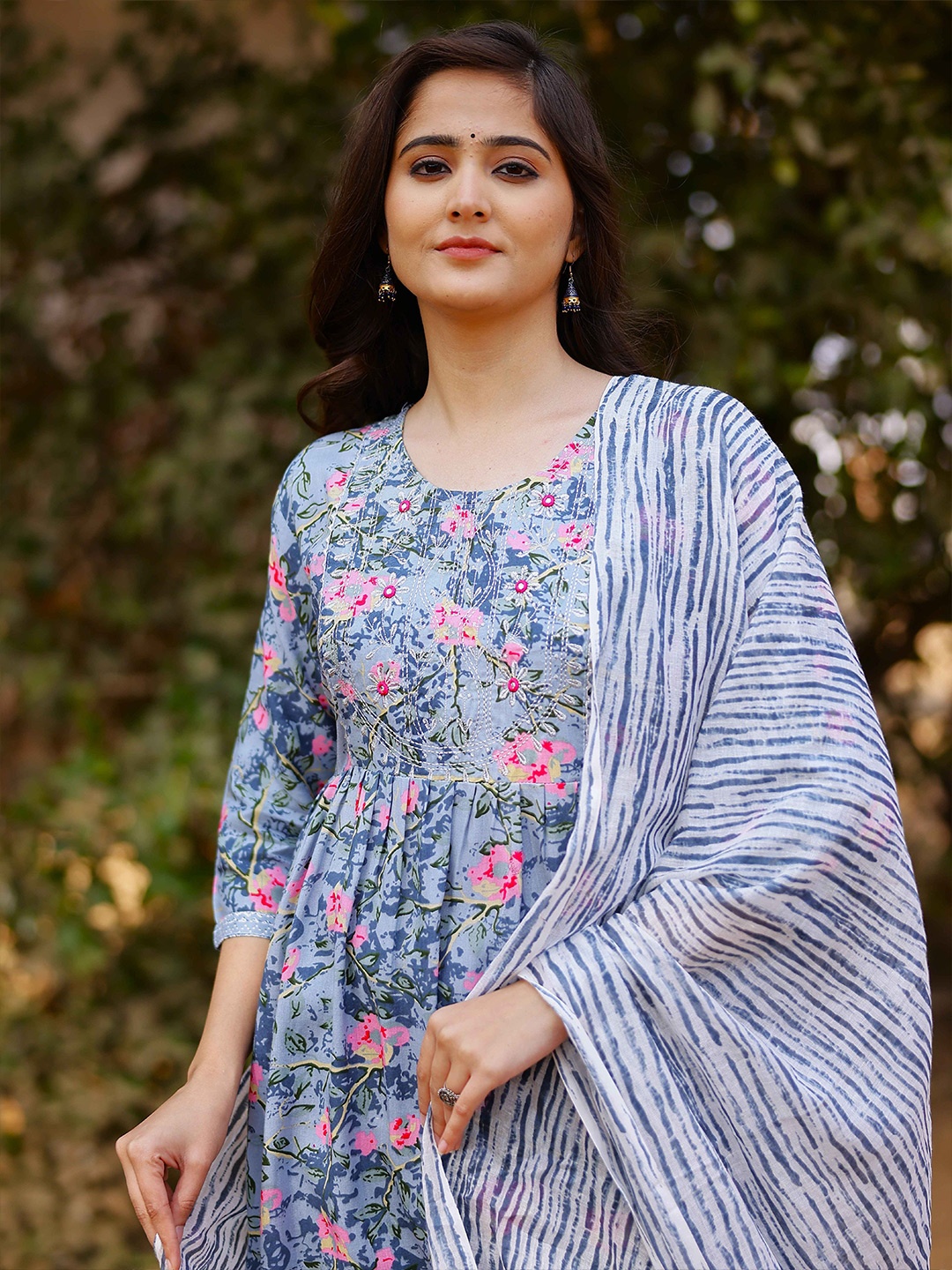 

Anouk Floral Printed Regular Pure Cotton Straight Kurta with Trousers & Dupatta, Grey