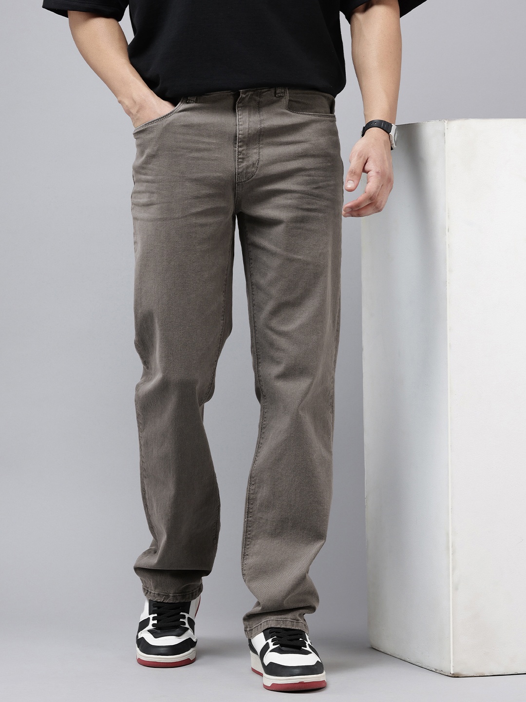 

VAN HEUSEN DENIM LABS Men Rockville Bootcut Light Fade Stretchable Jeans, Grey