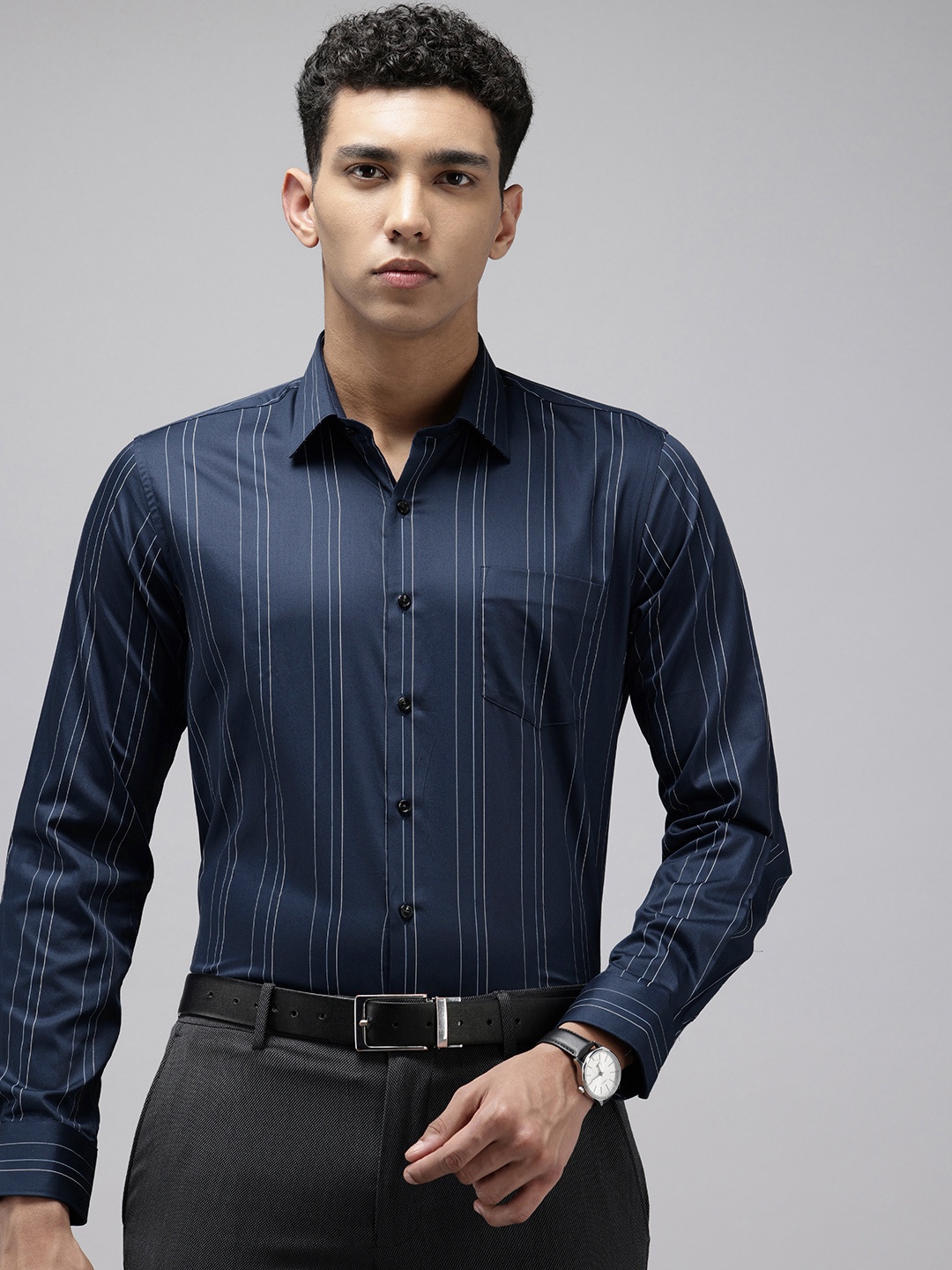 

Van Heusen Pure Cotton Slim Fit Opaque Striped Formal Shirt, Navy blue