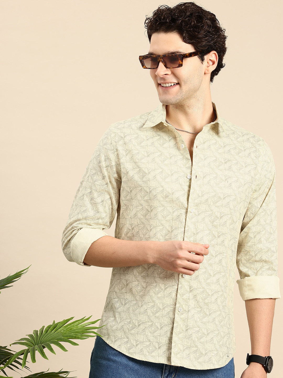 

Mast & Harbour Men Classic Printed Casual Shirt, Yellow