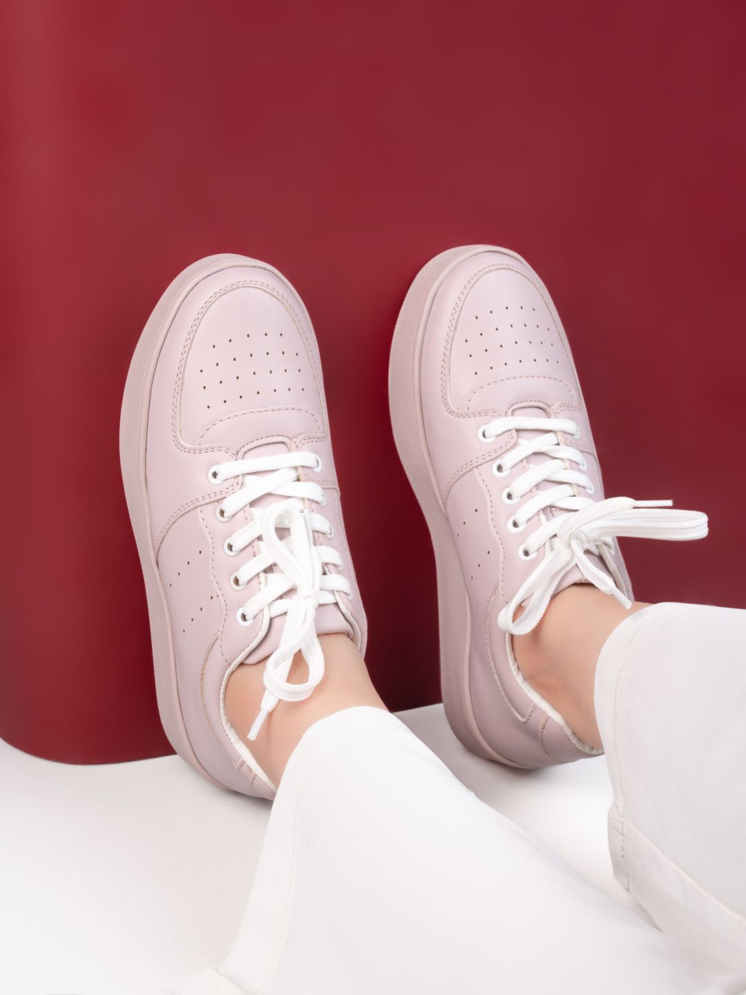 

ESMEE Women Lace-Ups Round Toe Lightweight Sneakers, Pink
