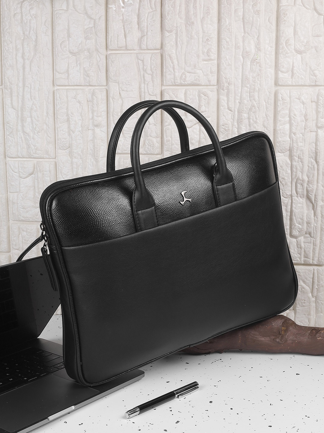 

Mochi Unisex Laptop Bag, Black