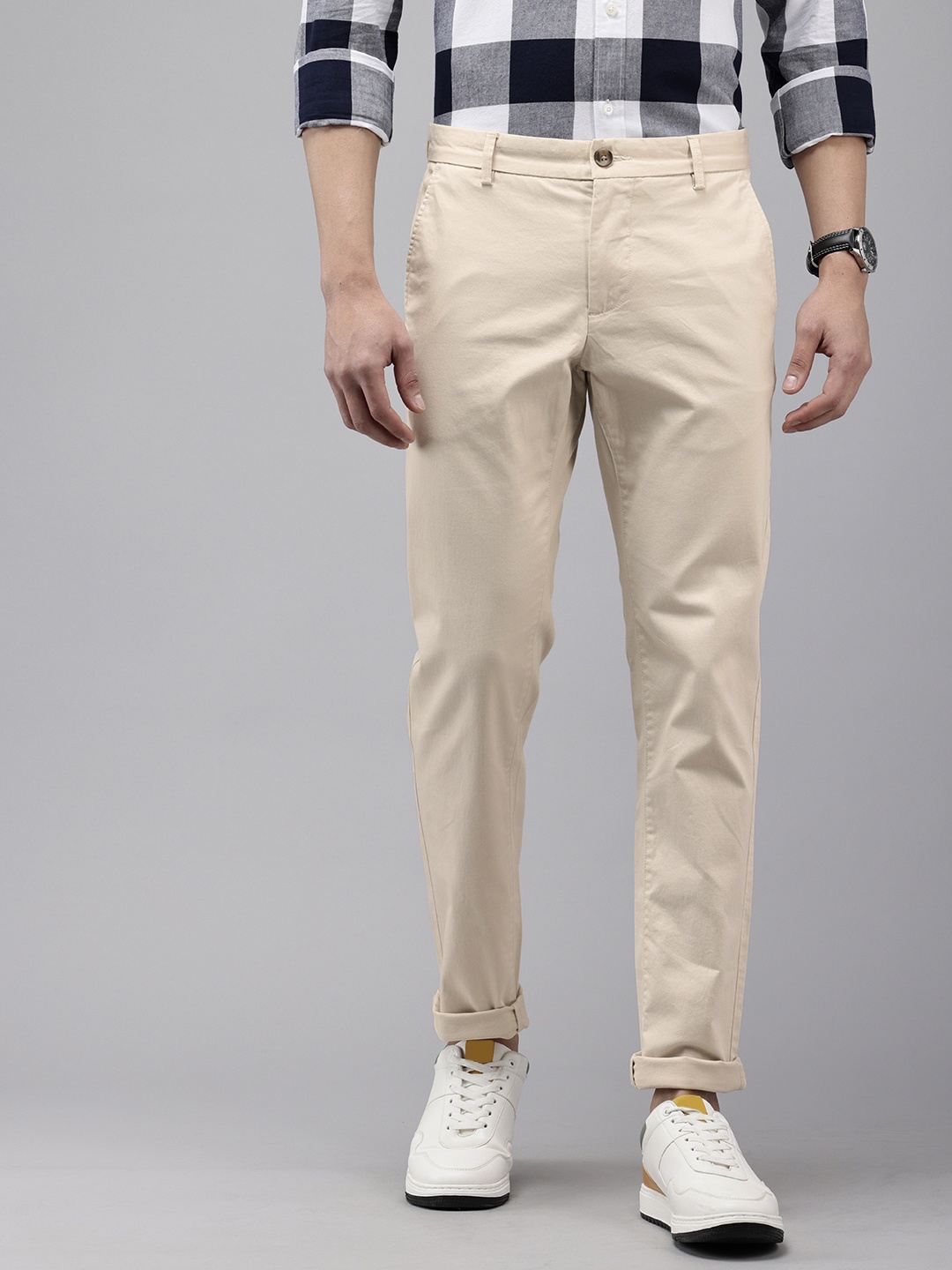 

Arrow Men Textured Bronson Slim Fit Low-Rise Trousers, Beige