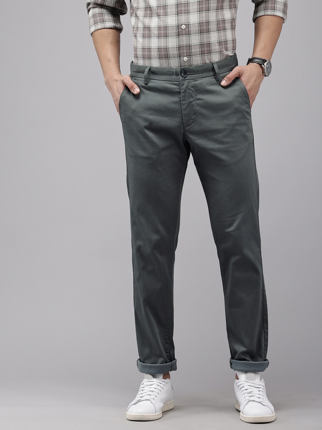 

Arrow Men Printed Slim Fit Low-Rise Trousers, Grey