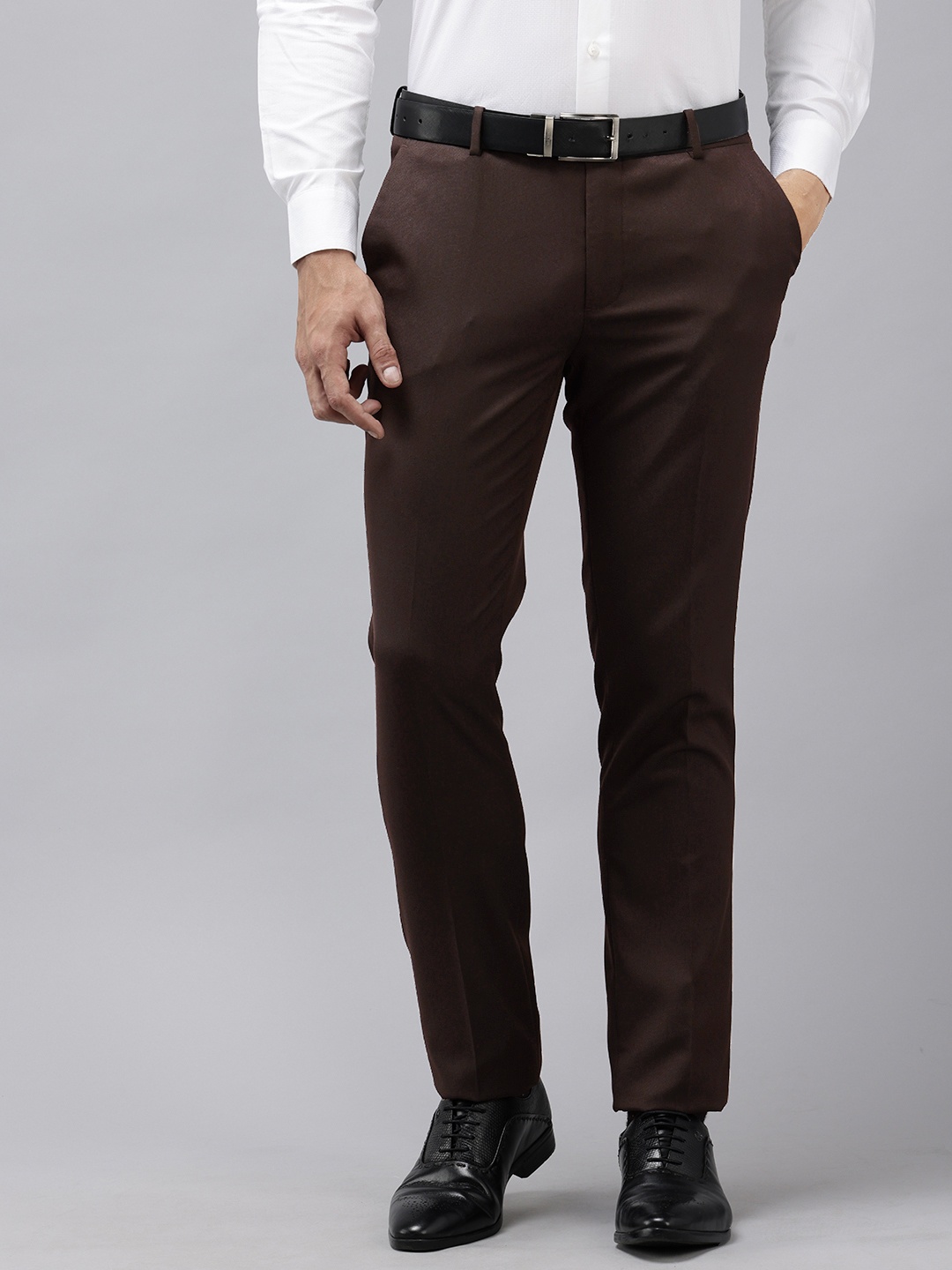 

Arrow Men Textured Hudson Tailored Fit Trousers, Brown