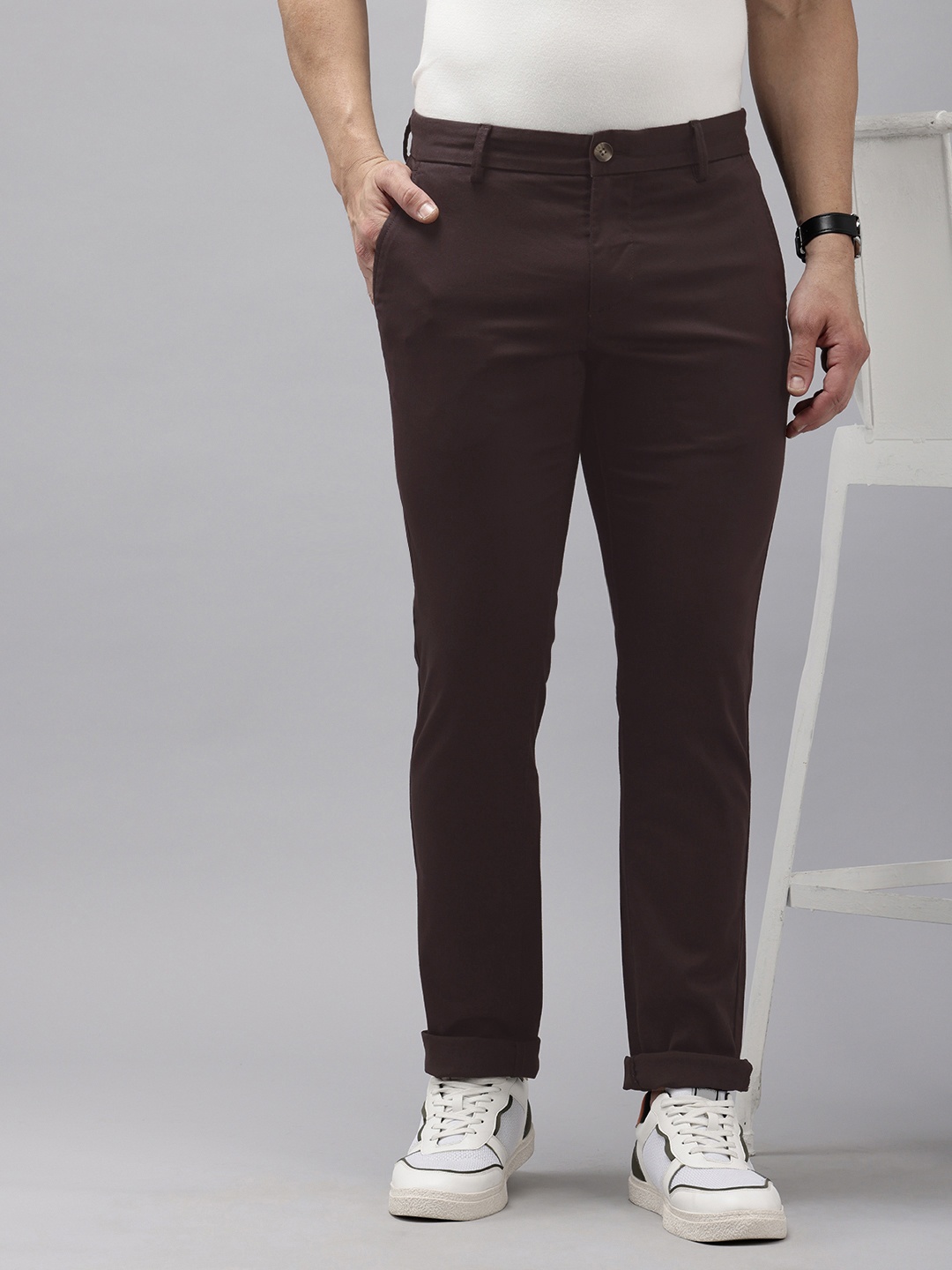 

Arrow Men Slim Fit Low-Rise Trousers, Burgundy