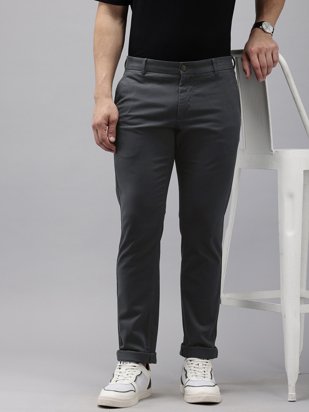

Arrow Men Bronson Slim Fit Low-Rise Trousers, Grey