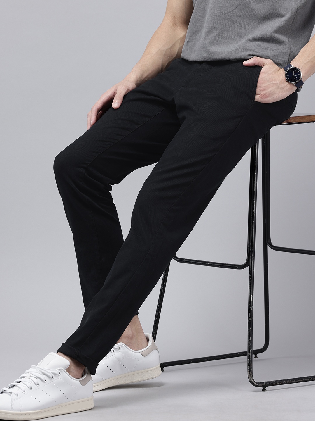 

Arrow Men Bronson Slim Fit Low-Rise Trousers, Black