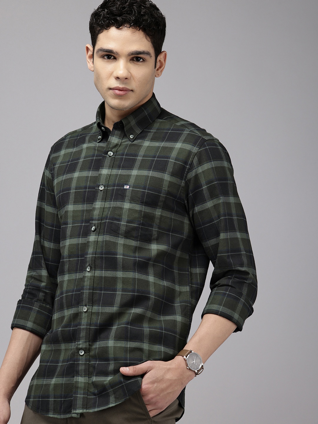 

Arrow Manhattan Slim Fit Checked Pure Cotton Casual Shirt, Green