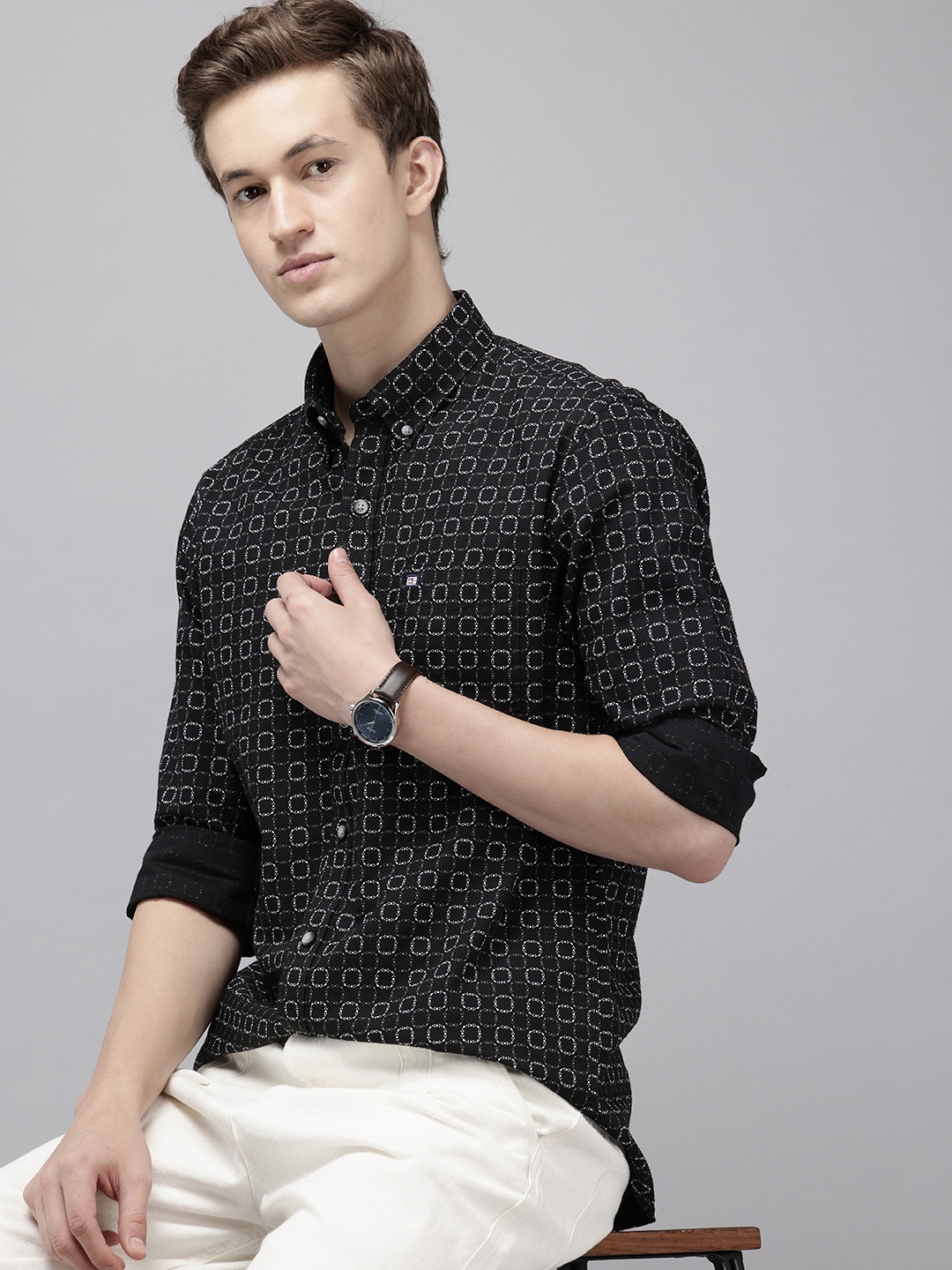 

Arrow Pure Cotton Manhattan Slim Fit Geometric Printed Casual Shirt, Black