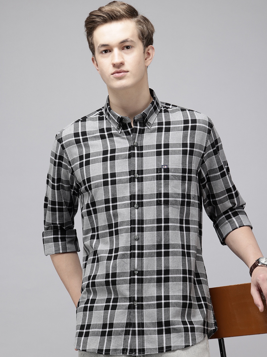 

Arrow Manhattan Slim Fit Checked Pure Cotton Casual Shirt, Grey