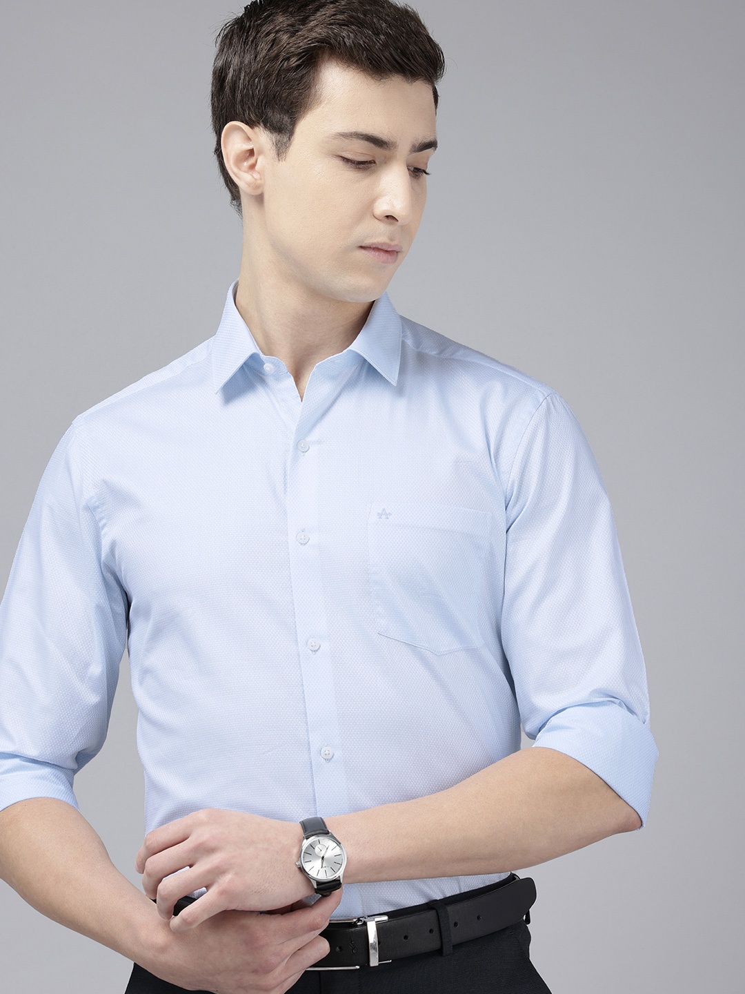 

Arrow Pure Cotton Self Design Manhattan Slim Fit Opaque Formal Shirt, Blue