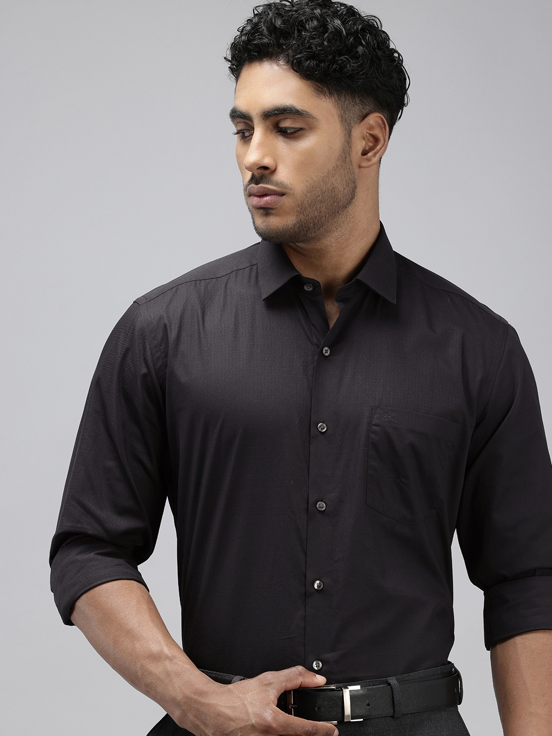 

Arrow Pure Cotton Self Design Manhattan Slim Fit Textured Formal Shirt, Black
